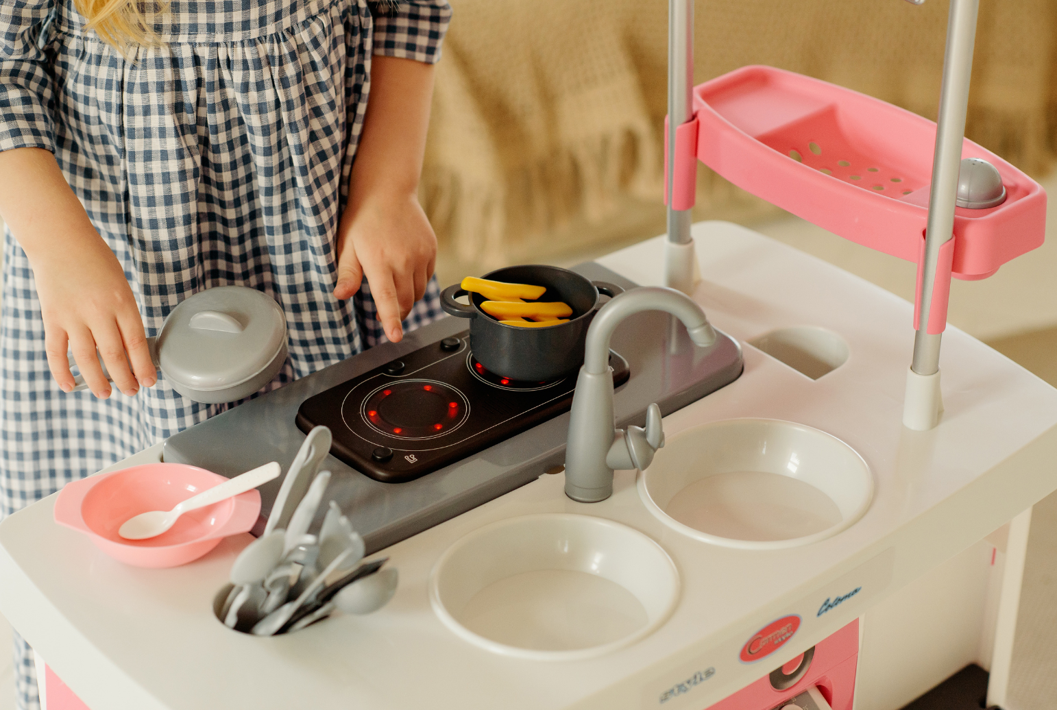 Childrens Plastic Kitchen